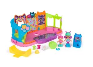 GABBYS DOLLHOUSE PLAYSET SALA DE FIESTA COD 36258 - Imagen 2